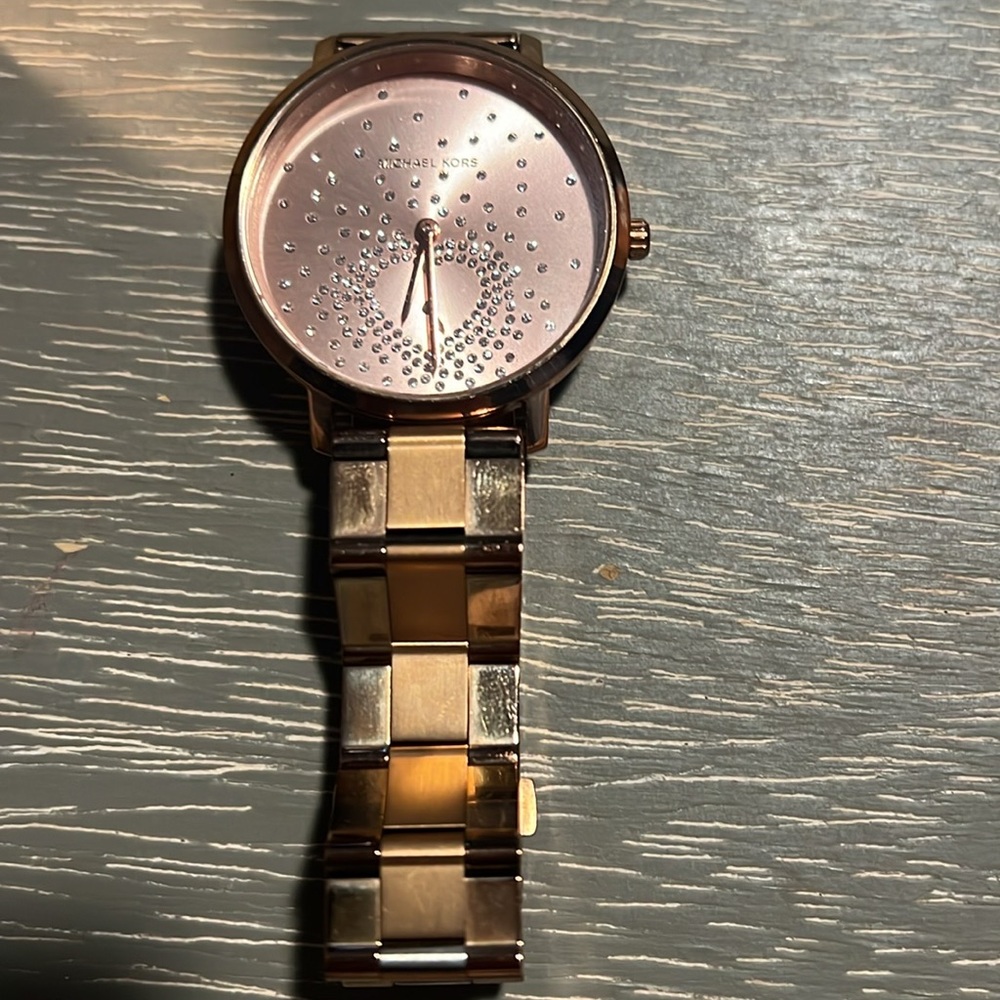 Michael Kors Jaryn Rose Gold Stainless Steel Watch heart